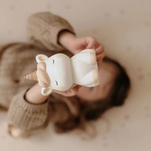 Игрушка сквиш антистресс Mrs. Ertha "Единорог Uniboo", кремовая